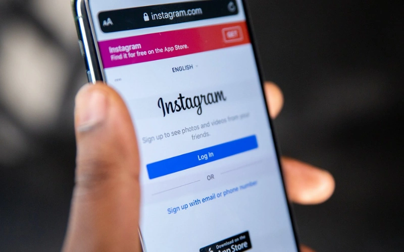 why i can't save videos from instagram
